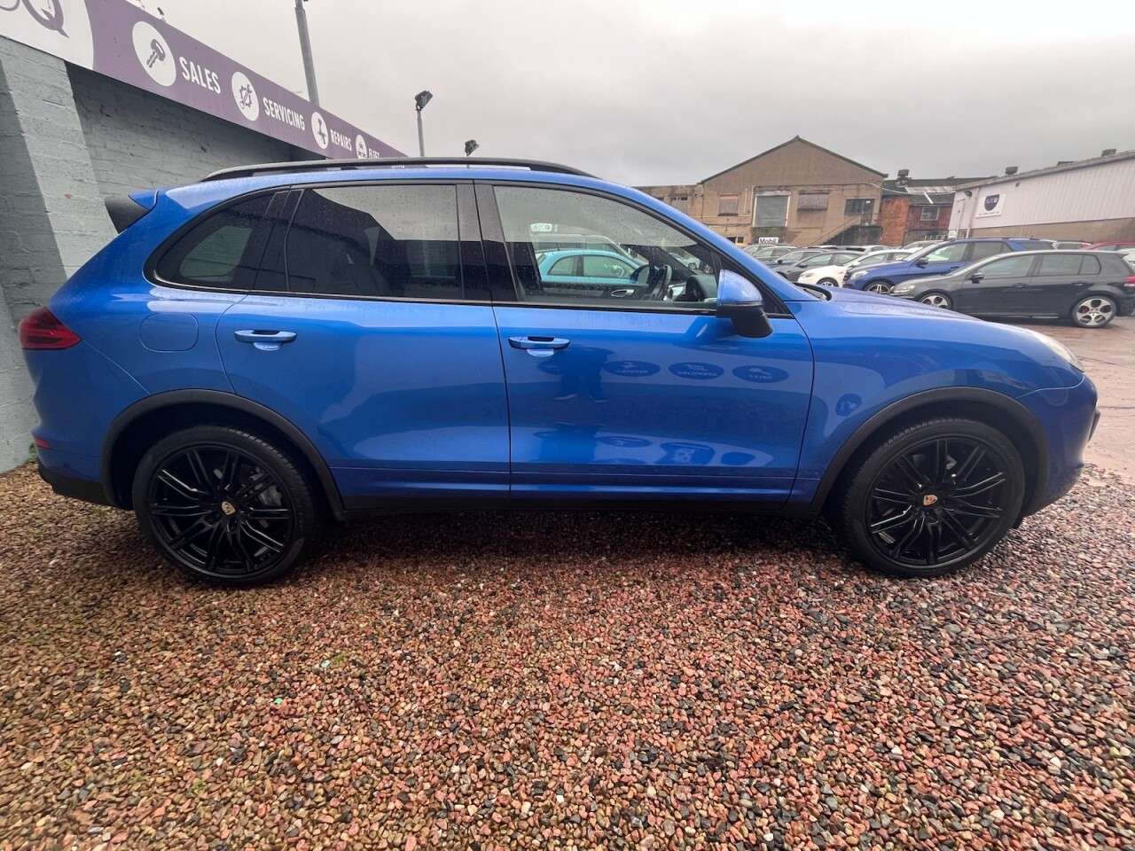 2017 PORSCHE CAYENNE 2017 PORSCHE CAYENNE