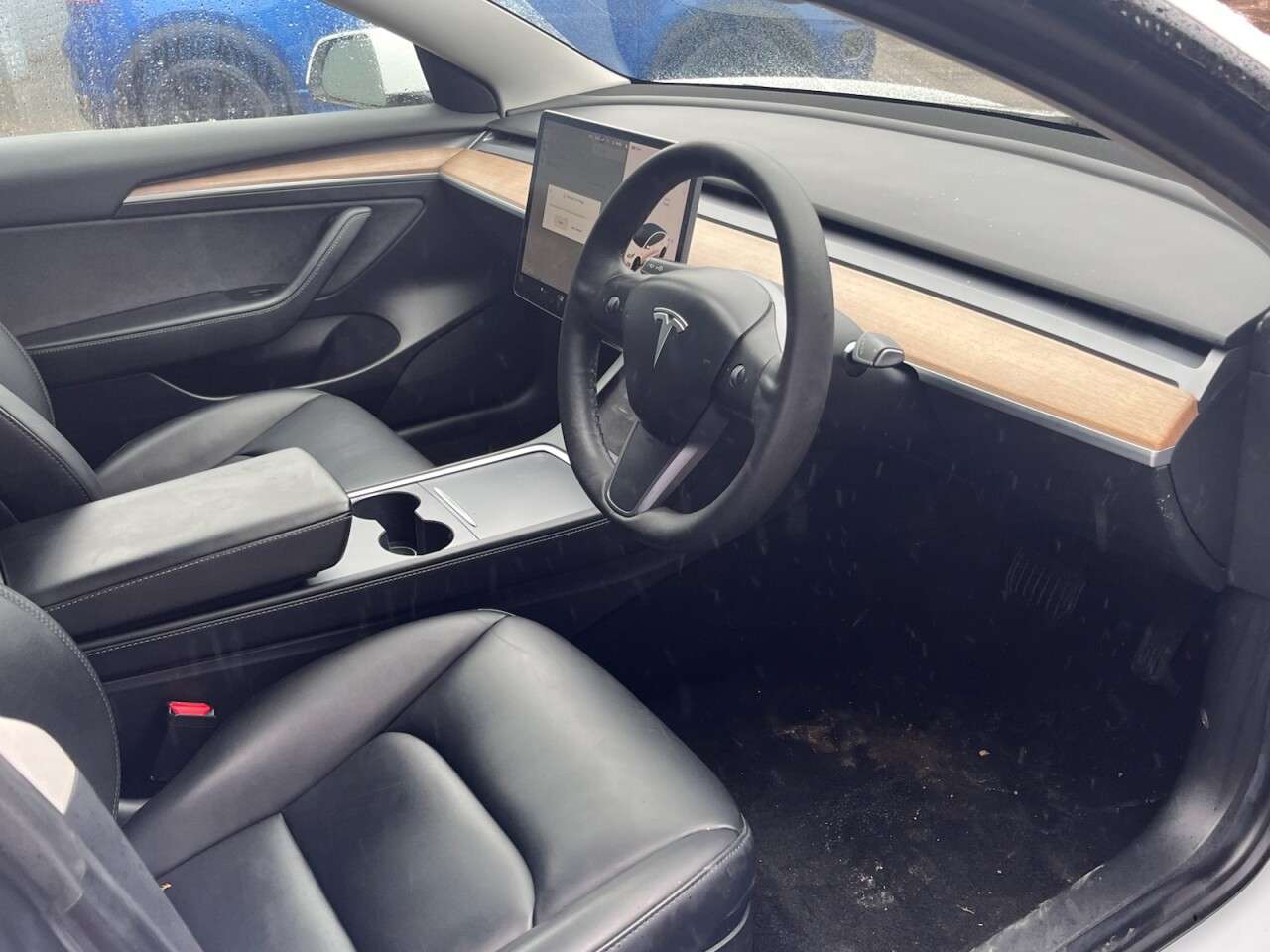 A 2021 TESLA MODEL 3 Standard Range Plus Saloon 4dr Electric Auto RWD (241 bhp) A 2021 TESLA MODEL 3 Standard Range Plus Saloon 4dr Electric Auto RWD (241 bhp)