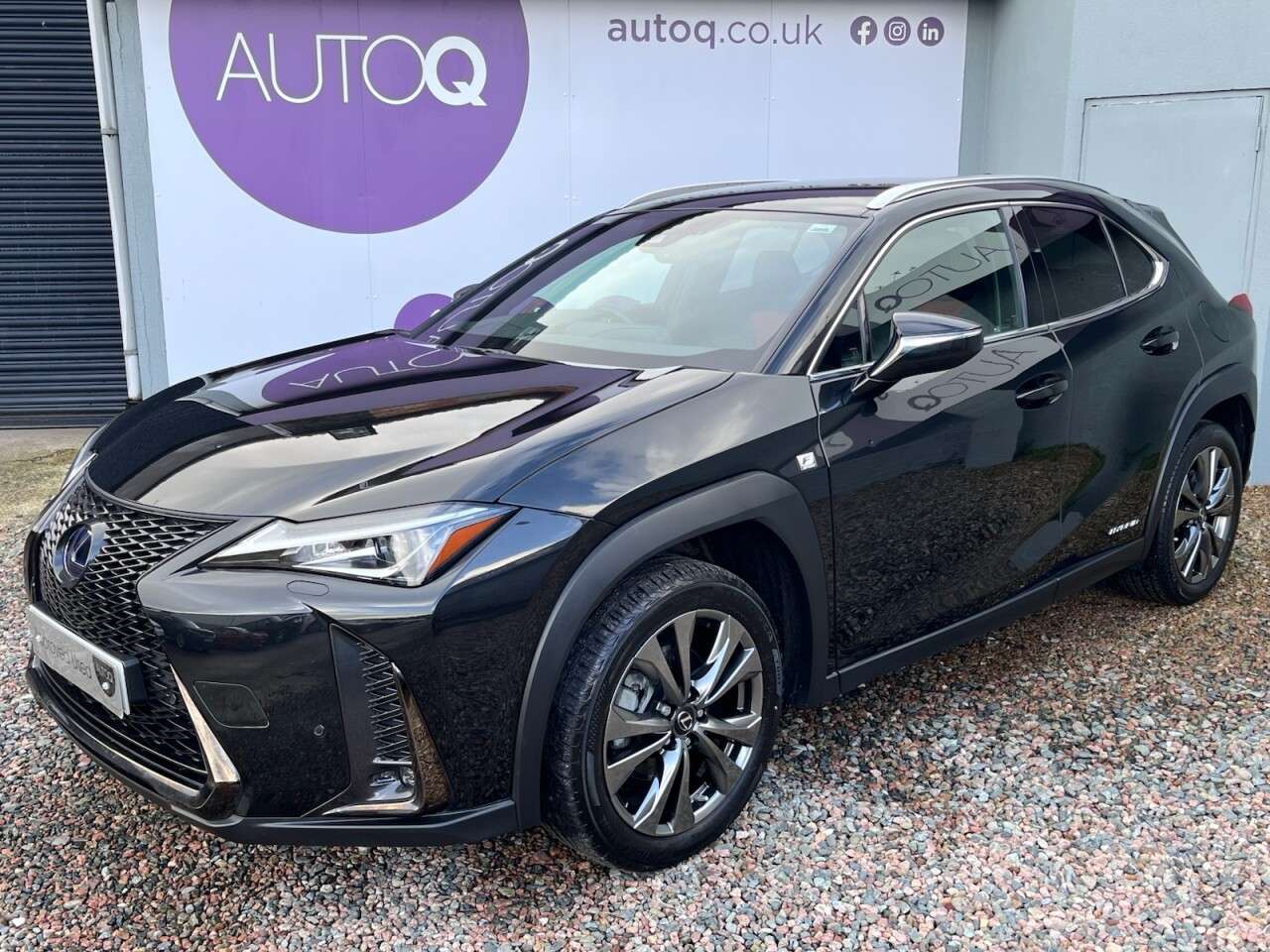A 2021 LEXUS UX 2.0 250h F Sport SUV 5dr Petrol Hybrid E-CVT Euro 6 (s/s) (184 ps) A 2021 LEXUS UX 2.0 250h F Sport SUV 5dr Petrol Hybrid E-CVT Euro 6 (s/s) (184 ps)