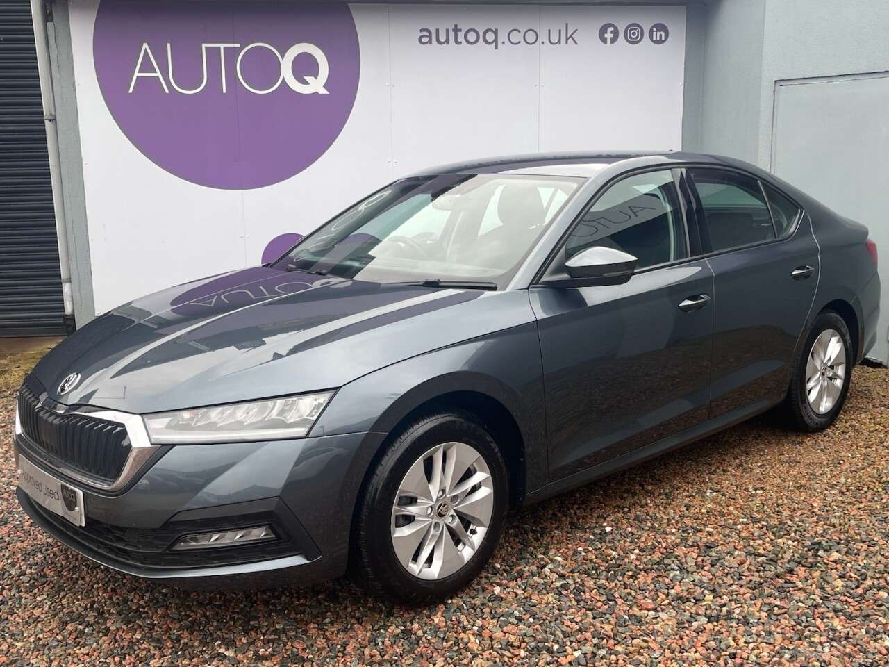 A 2021 SKODA OCTAVIA 1.0 TSI SE Technology Hatchback 5dr Petrol Manual Euro 6 (s/s) (110 ps) A 2021 SKODA OCTAVIA 1.0 TSI SE Technology Hatchback 5dr Petrol Manual Euro 6 (s/s) (110 ps)