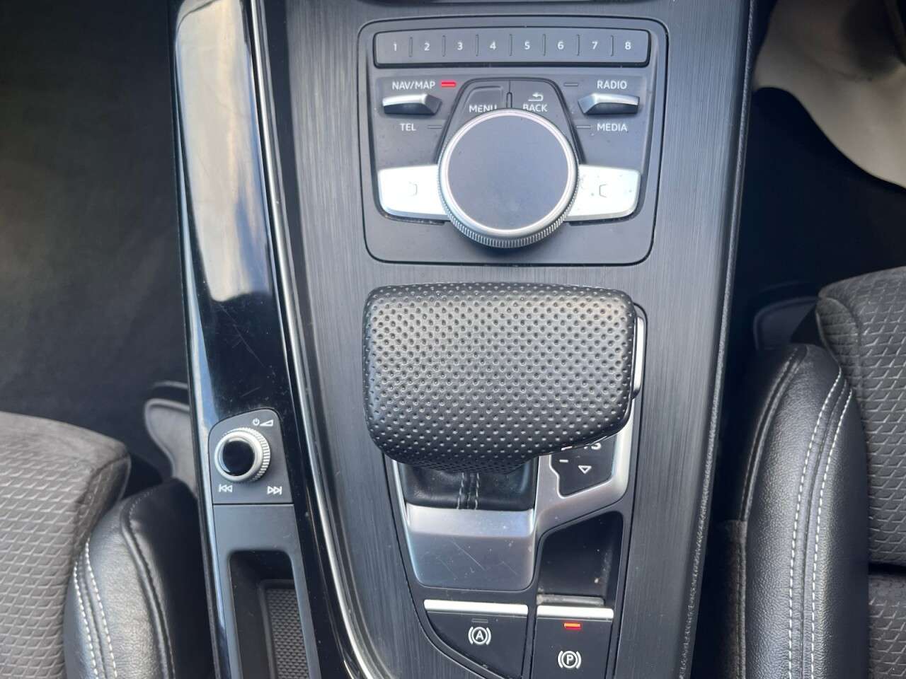 2019 AUDI A4 AVANT 2019 AUDI A4 AVANT