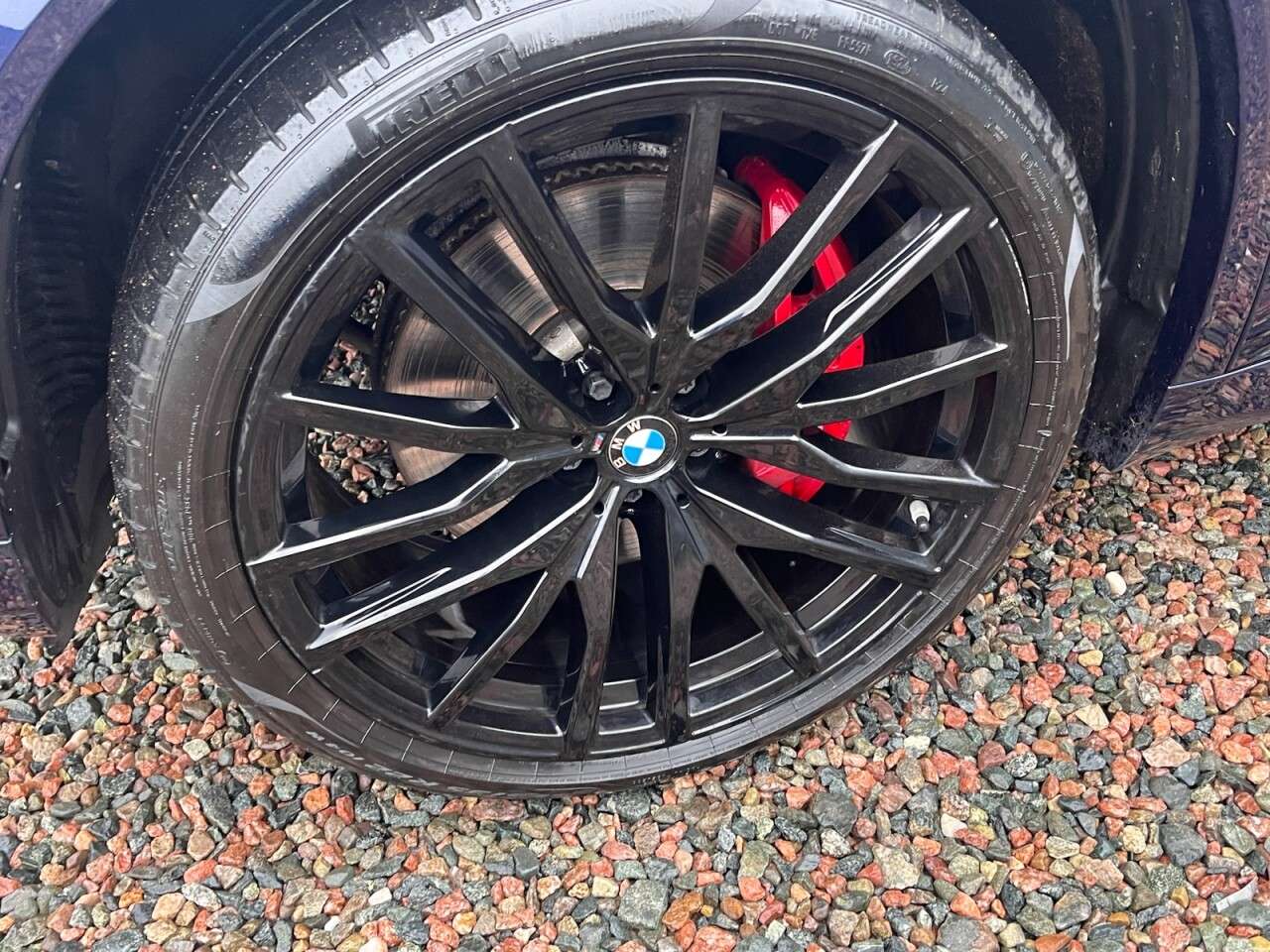 A 2023 BMW X5 3.0 30d MHT M Sport SUV 5dr Diesel Hybrid Auto xDrive Euro 6 (s/s) (286 ps) A 2023 BMW X5 3.0 30d MHT M Sport SUV 5dr Diesel Hybrid Auto xDrive Euro 6 (s/s) (286 ps)