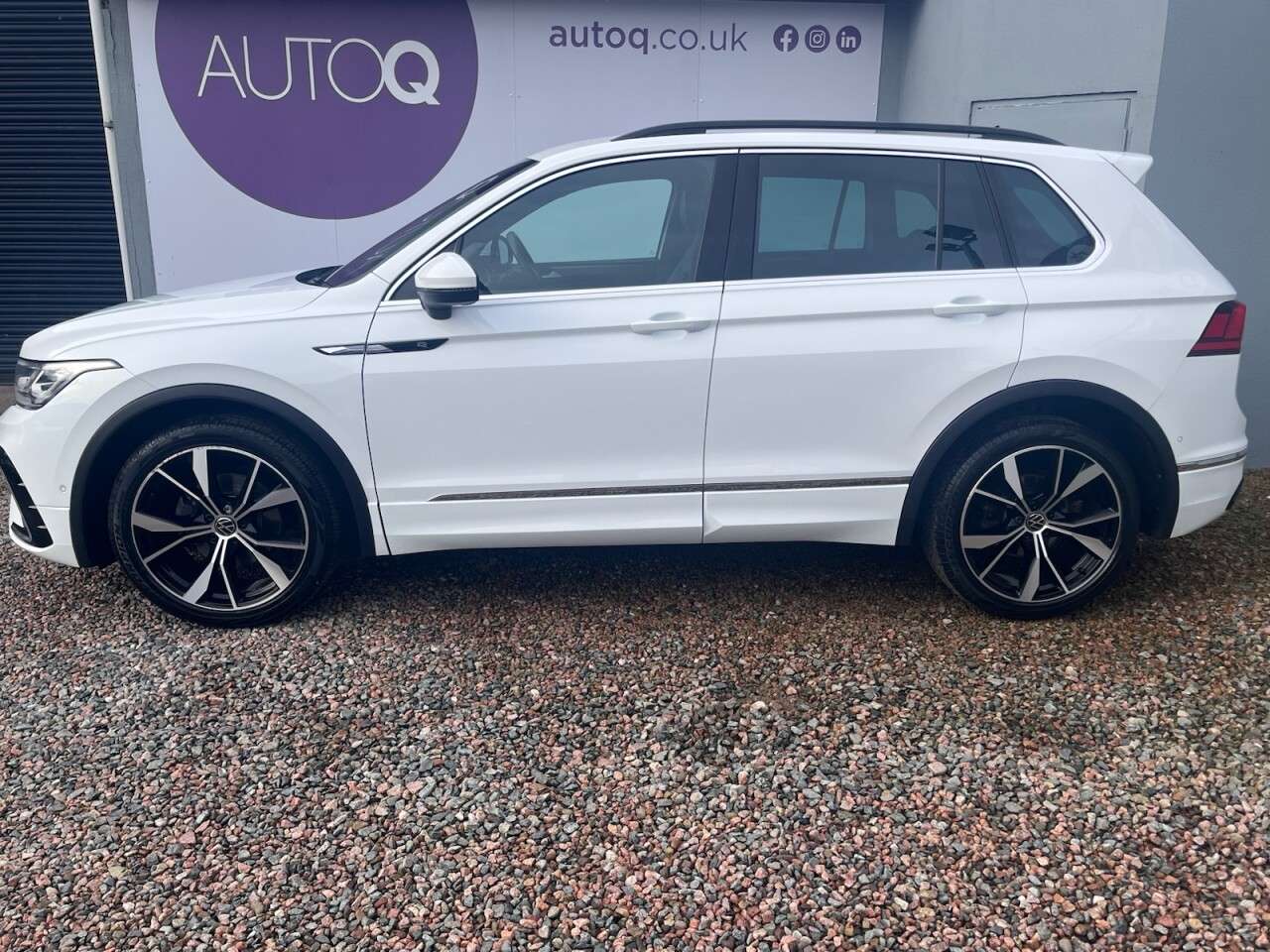 2021 VOLKSWAGEN TIGUAN 2021 VOLKSWAGEN TIGUAN