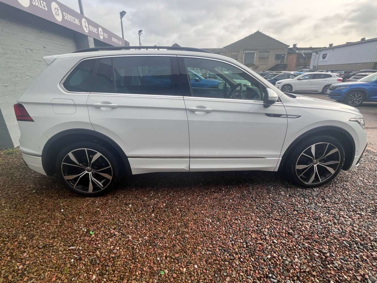 2021 VOLKSWAGEN TIGUAN 2021 VOLKSWAGEN TIGUAN