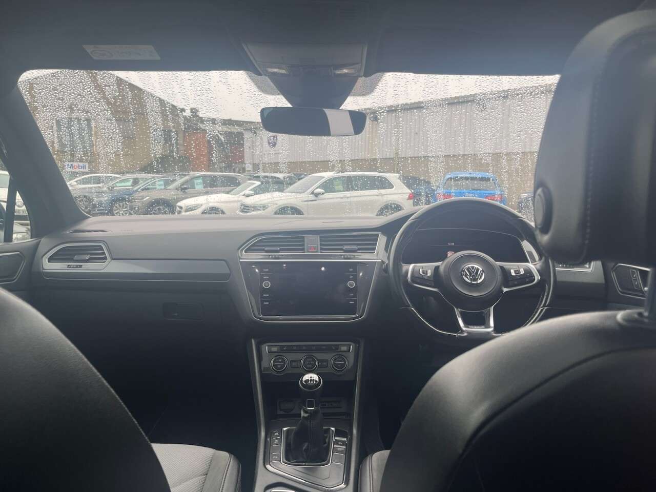 2018 VOLKSWAGEN TIGUAN 2018 VOLKSWAGEN TIGUAN