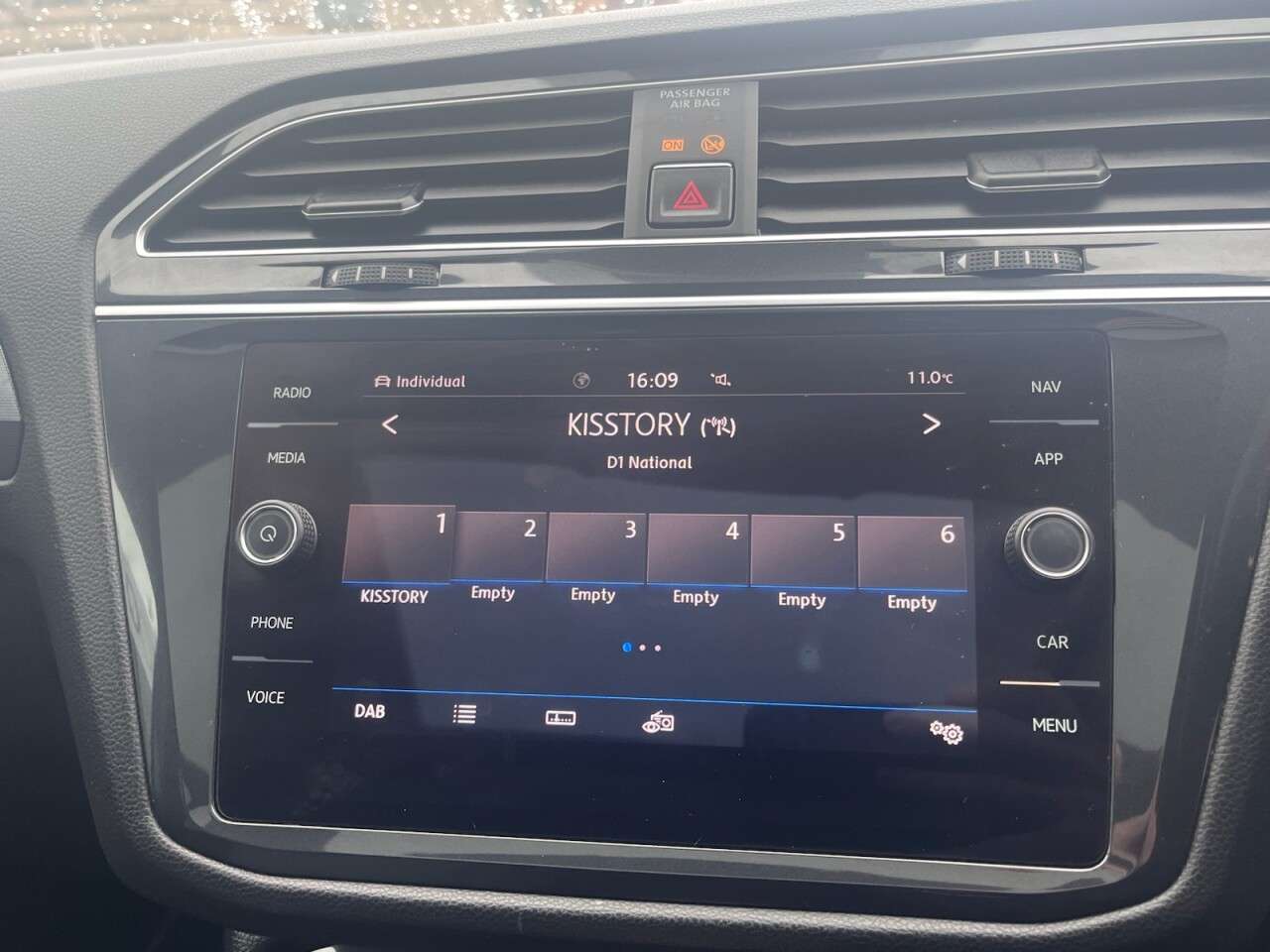 2018 VOLKSWAGEN TIGUAN 2018 VOLKSWAGEN TIGUAN