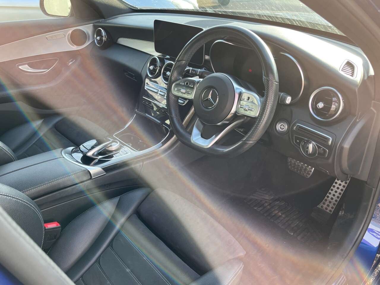 A 2019 MERCEDES-BENZ C-CLASS 1.5 C200 MHEV EQ Boost AMG Line (Premium) Saloon 4dr Petrol G-Tronic+ Euro A 2019 MERCEDES-BENZ C-CLASS 1.5 C200 MHEV EQ Boost AMG Line (Premium) Saloon 4dr Petrol G-Tronic+ Euro