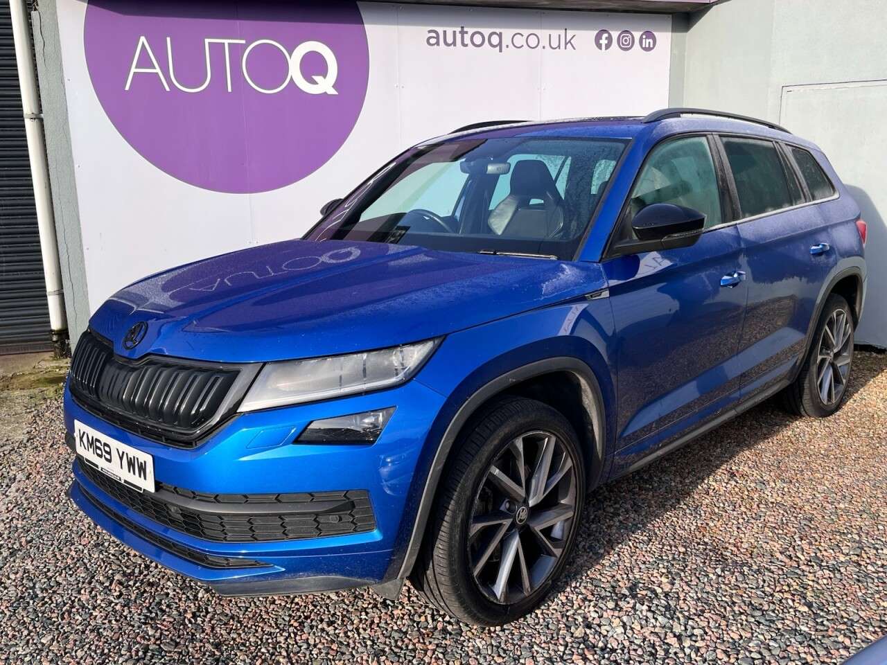 A 2020 SKODA KODIAQ 2.0 TDI SportLine SUV 5dr Diesel DSG 4WD Euro 6 (s/s) (7 Seat) (190 ps) A 2020 SKODA KODIAQ 2.0 TDI SportLine SUV 5dr Diesel DSG 4WD Euro 6 (s/s) (7 Seat) (190 ps)