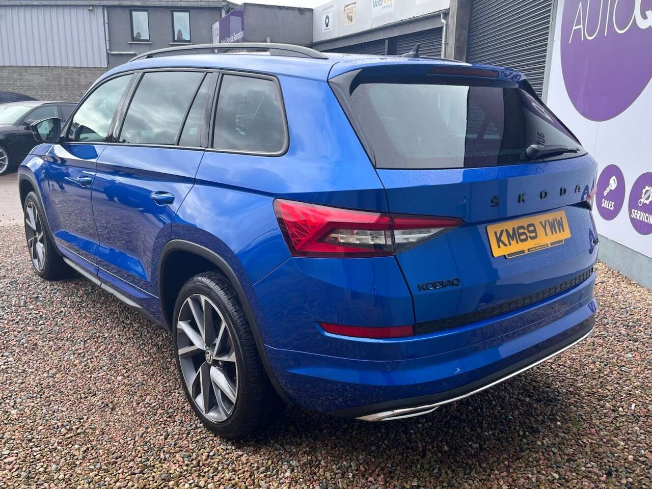 A 2020 SKODA KODIAQ 2.0 TDI SportLine SUV 5dr Diesel DSG 4WD Euro 6 (s/s) (7 Seat) (190 ps) A 2020 SKODA KODIAQ 2.0 TDI SportLine SUV 5dr Diesel DSG 4WD Euro 6 (s/s) (7 Seat) (190 ps)