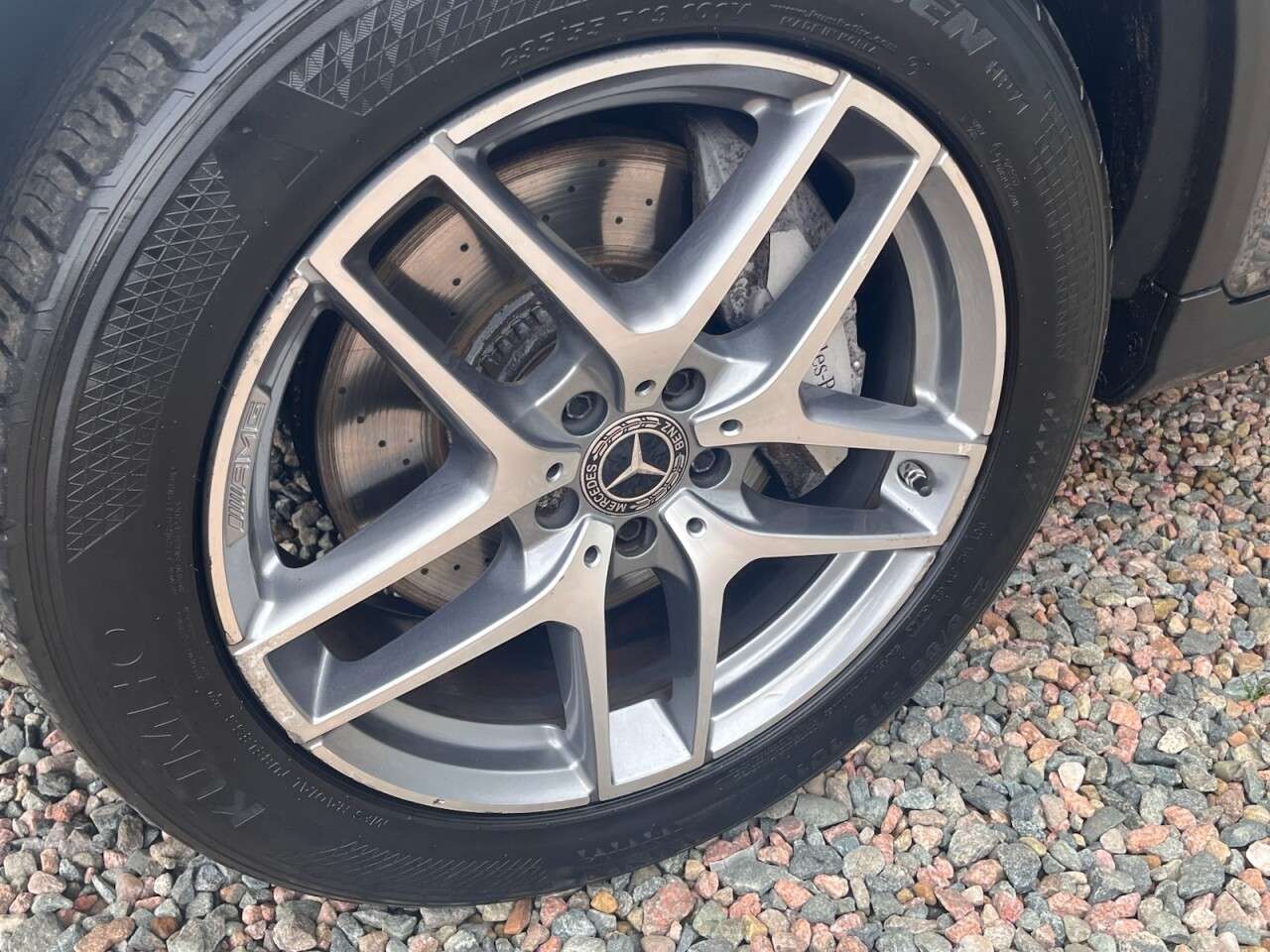 A 2018 MERCEDES-BENZ GLC 2.1 GLC220d AMG Line SUV 5dr Diesel G-Tronic 4MATIC Euro 6 (s/s) (170 ps) A 2018 MERCEDES-BENZ GLC 2.1 GLC220d AMG Line SUV 5dr Diesel G-Tronic 4MATIC Euro 6 (s/s) (170 ps)