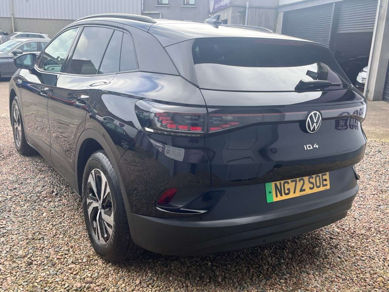 A 2023 VOLKSWAGEN ID.4 Pure 52kWh Life SUV 5dr Electric Auto (148 ps) A 2023 VOLKSWAGEN ID.4 Pure 52kWh Life SUV 5dr Electric Auto (148 ps)