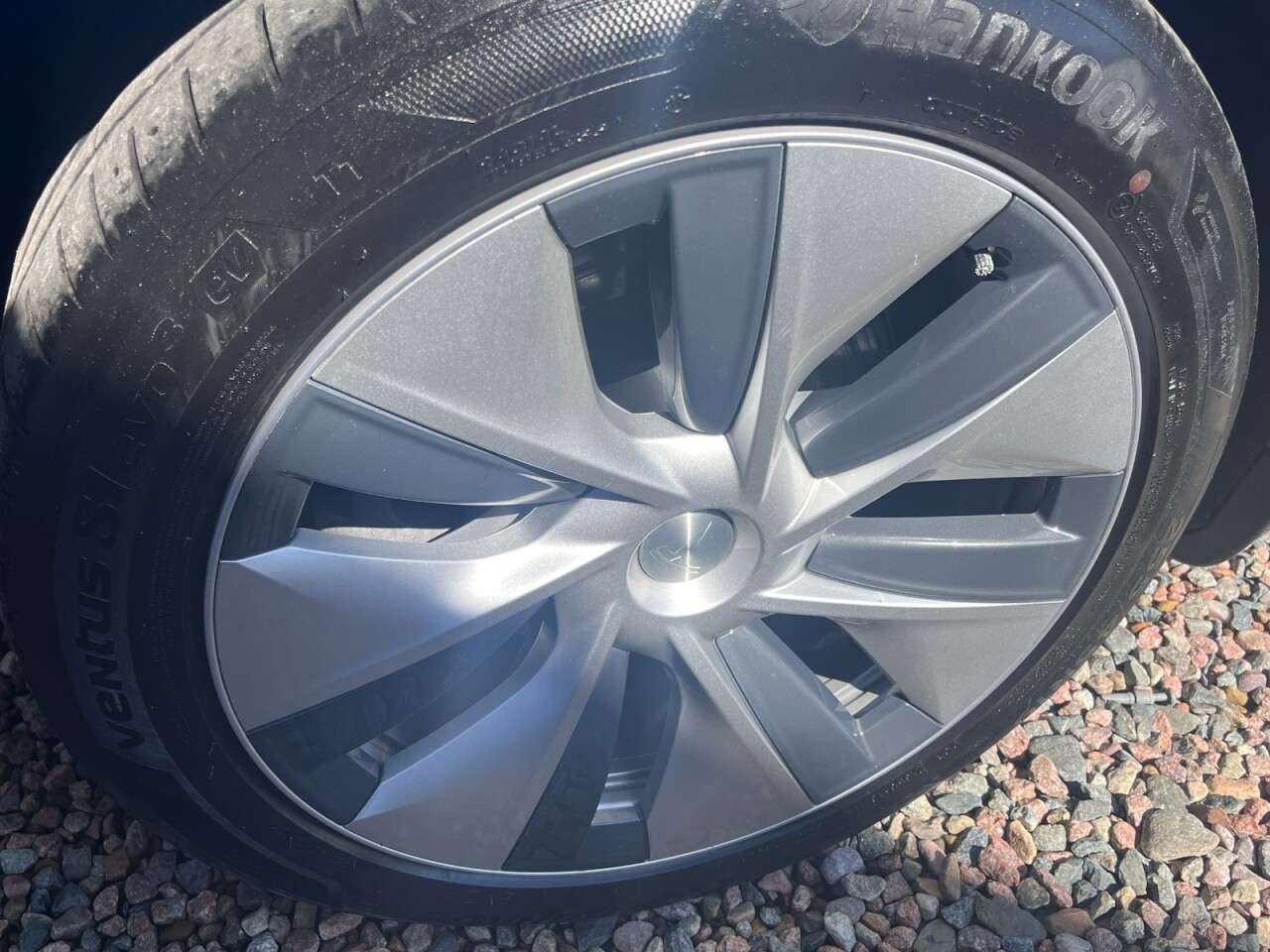 2023 TESLA MODEL Y 2023 TESLA MODEL Y