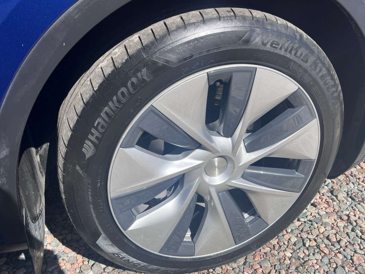 2023 TESLA MODEL Y 2023 TESLA MODEL Y