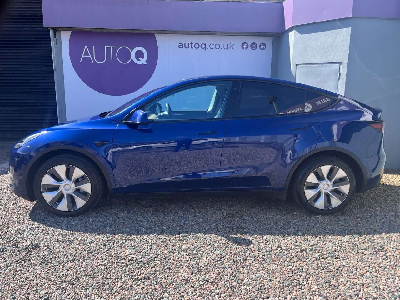 2023 TESLA MODEL Y 2023 TESLA MODEL Y