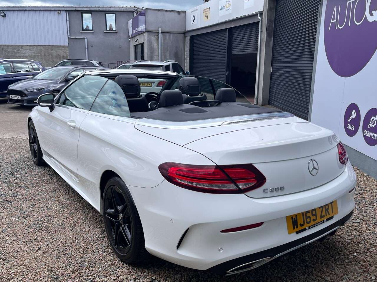 A 2019 MERCEDES-BENZ C-CLASS 1.5 C200 MHEV AMG Line Cabriolet 2dr Petrol G-Tronic+ Euro 6 (s/s) (198 ps) A 2019 MERCEDES-BENZ C-CLASS 1.5 C200 MHEV AMG Line Cabriolet 2dr Petrol G-Tronic+ Euro 6 (s/s) (198 ps)