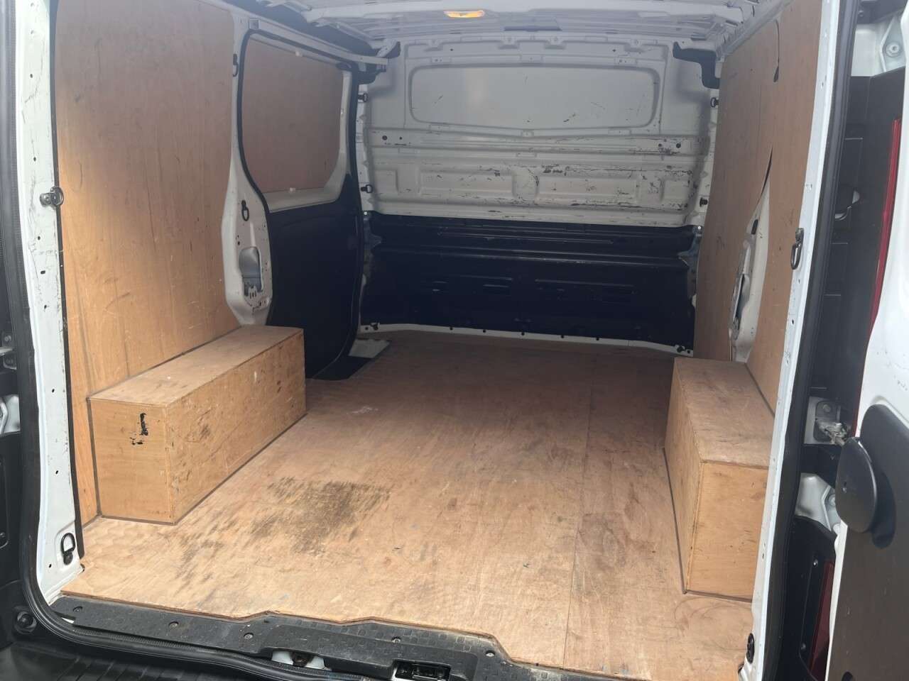 2021 RENAULT TRAFIC 2021 RENAULT TRAFIC