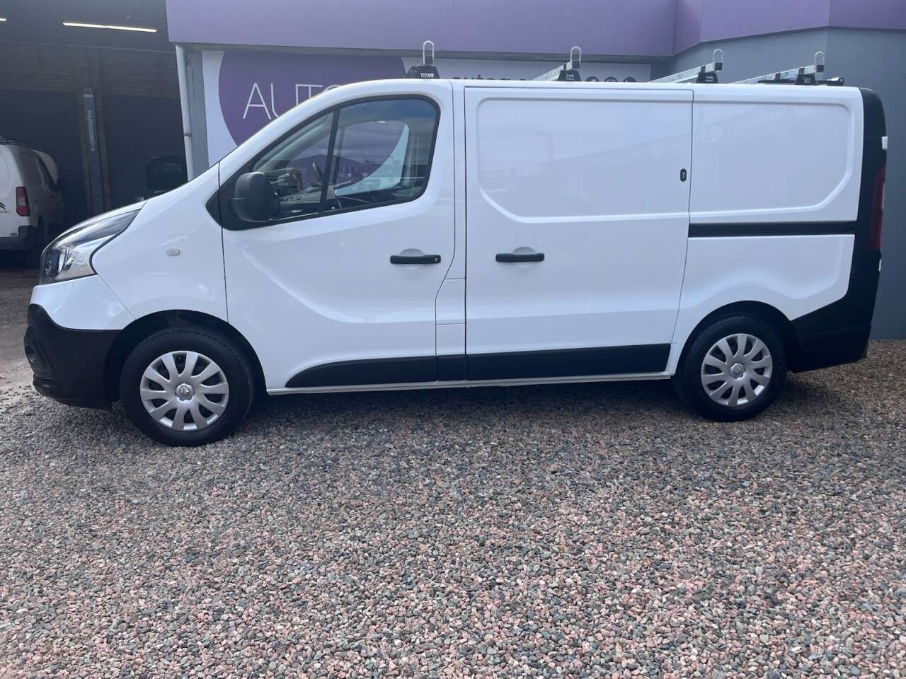 2021 RENAULT TRAFIC 2021 RENAULT TRAFIC