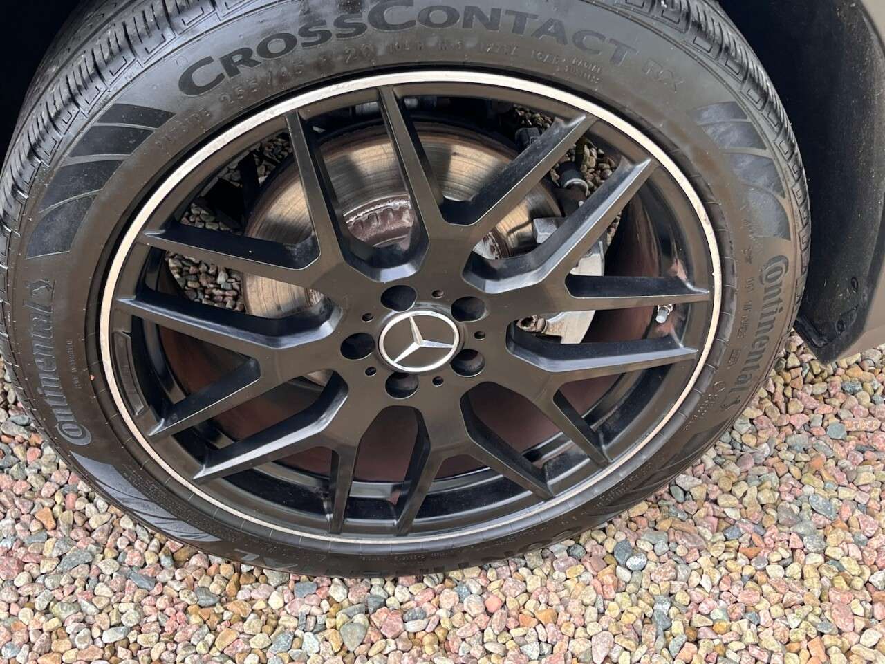 A 2017 MERCEDES-BENZ GLC 2.1 GLC250d AMG Line SUV 5dr Diesel G-Tronic 4MATIC Euro 6 (s/s) (204 ps) A 2017 MERCEDES-BENZ GLC 2.1 GLC250d AMG Line SUV 5dr Diesel G-Tronic 4MATIC Euro 6 (s/s) (204 ps)