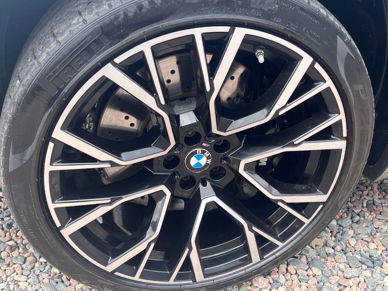 A 2023 BMW X5 M 4.4i V8 Competition SUV 5dr Petrol Auto xDrive Euro 6 (s/s) (625 ps) A 2023 BMW X5 M 4.4i V8 Competition SUV 5dr Petrol Auto xDrive Euro 6 (s/s) (625 ps)