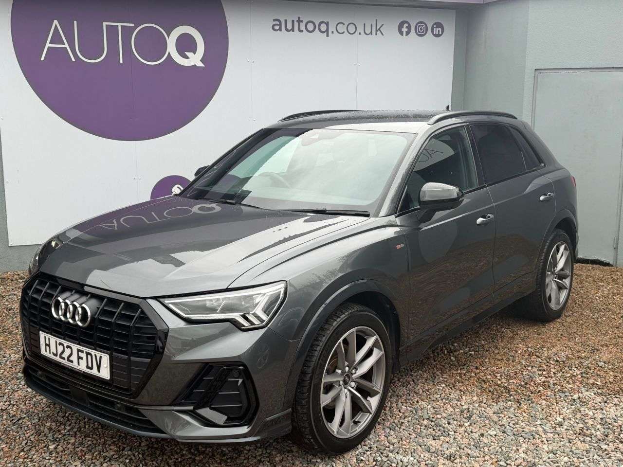 A 2022 AUDI Q3 1.5 TFSI CoD 35 Black Edition SUV 5dr Petrol S Tronic Euro 6 (s/s) (150 ps) A 2022 AUDI Q3 1.5 TFSI CoD 35 Black Edition SUV 5dr Petrol S Tronic Euro 6 (s/s) (150 ps)