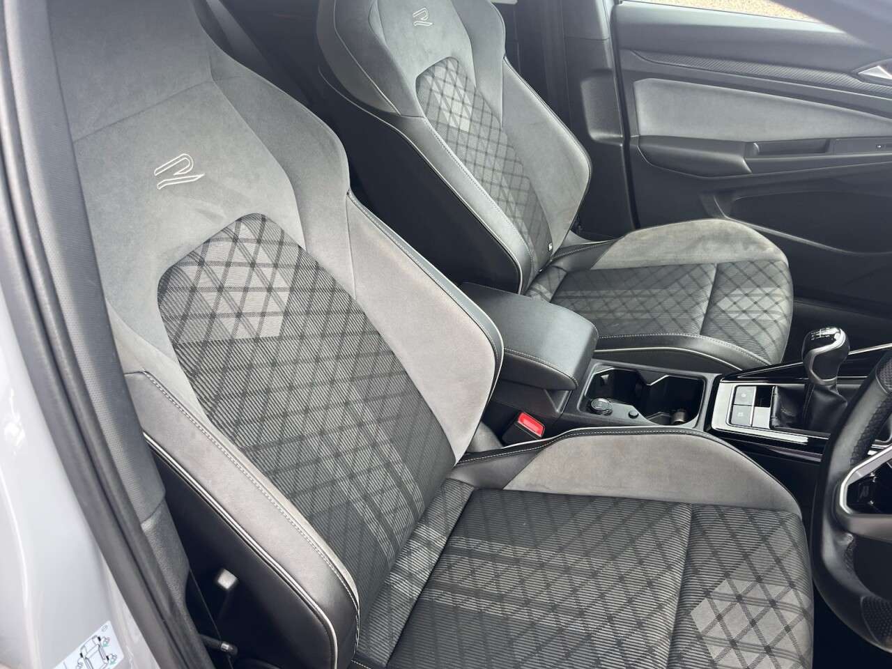 2022 VOLKSWAGEN GOLF 2022 VOLKSWAGEN GOLF
