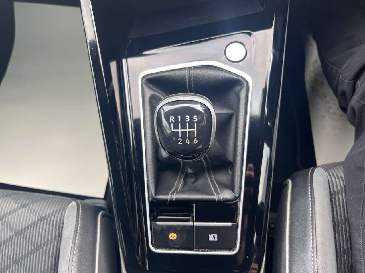 2022 VOLKSWAGEN GOLF 2022 VOLKSWAGEN GOLF