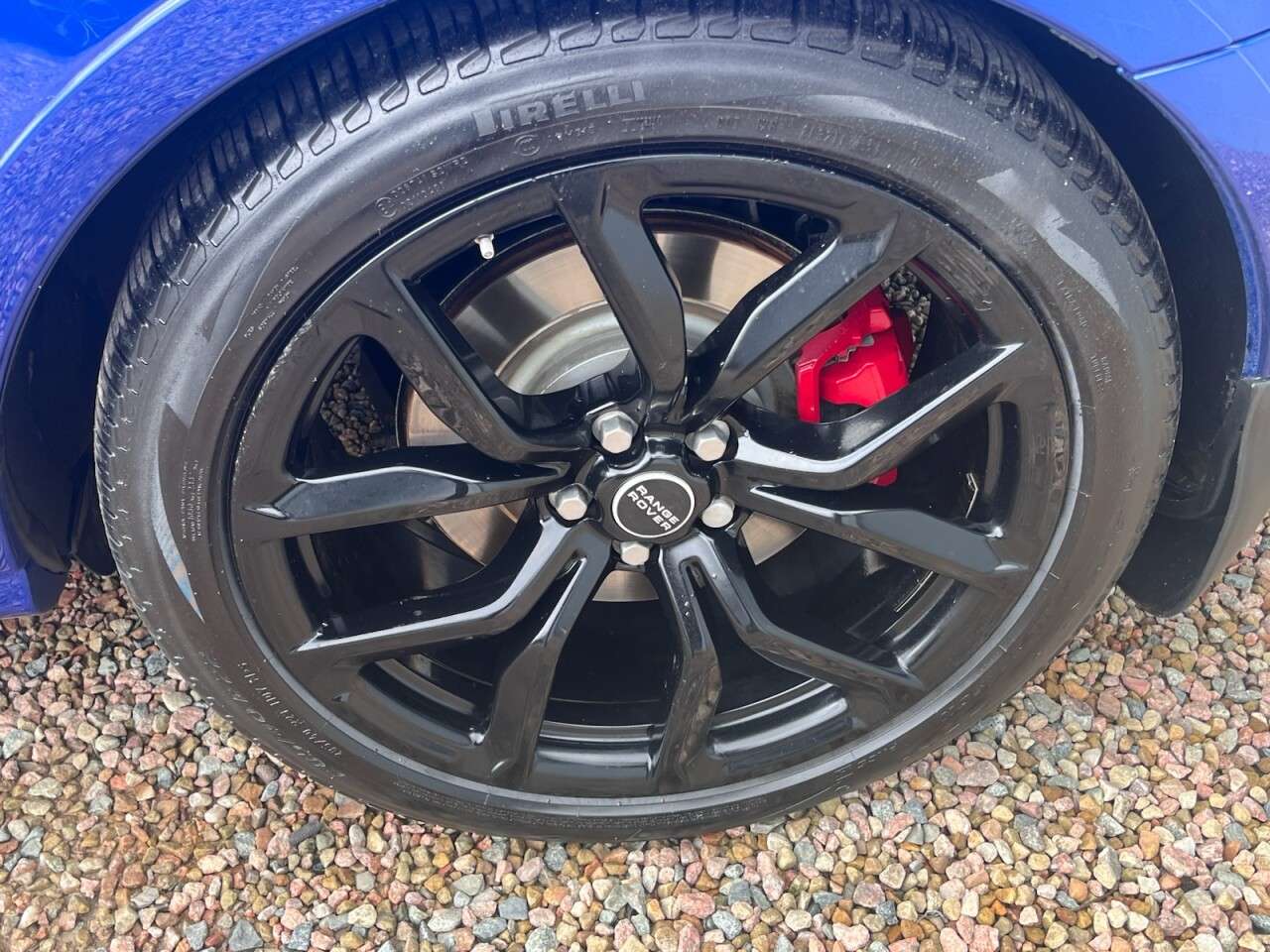 A 2019 LAND ROVER RANGE ROVER SPORT 5.0 P575 V8 GPF SVR SUV 5dr Petrol Auto 4WD Euro 6 (s/s) (575 ps) A 2019 LAND ROVER RANGE ROVER SPORT 5.0 P575 V8 GPF SVR SUV 5dr Petrol Auto 4WD Euro 6 (s/s) (575 ps)