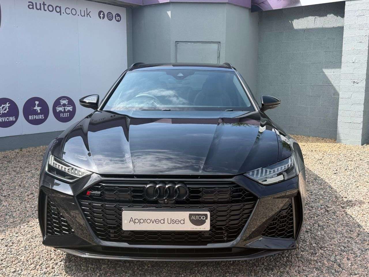 A 2021 AUDI RS6 AVANT 4.0 TFSI V8 Carbon Black Estate 5dr Petrol Tiptronic quattro Euro 6 (s/s) ( A 2021 AUDI RS6 AVANT 4.0 TFSI V8 Carbon Black Estate 5dr Petrol Tiptronic quattro Euro 6 (s/s) (