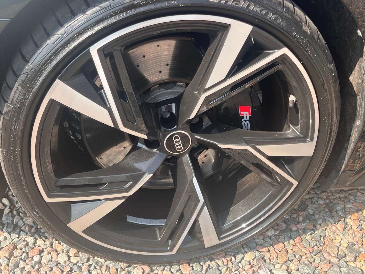 A 2021 AUDI RS6 AVANT 4.0 TFSI V8 Carbon Black Estate 5dr Petrol Tiptronic quattro Euro 6 (s/s) ( A 2021 AUDI RS6 AVANT 4.0 TFSI V8 Carbon Black Estate 5dr Petrol Tiptronic quattro Euro 6 (s/s) (