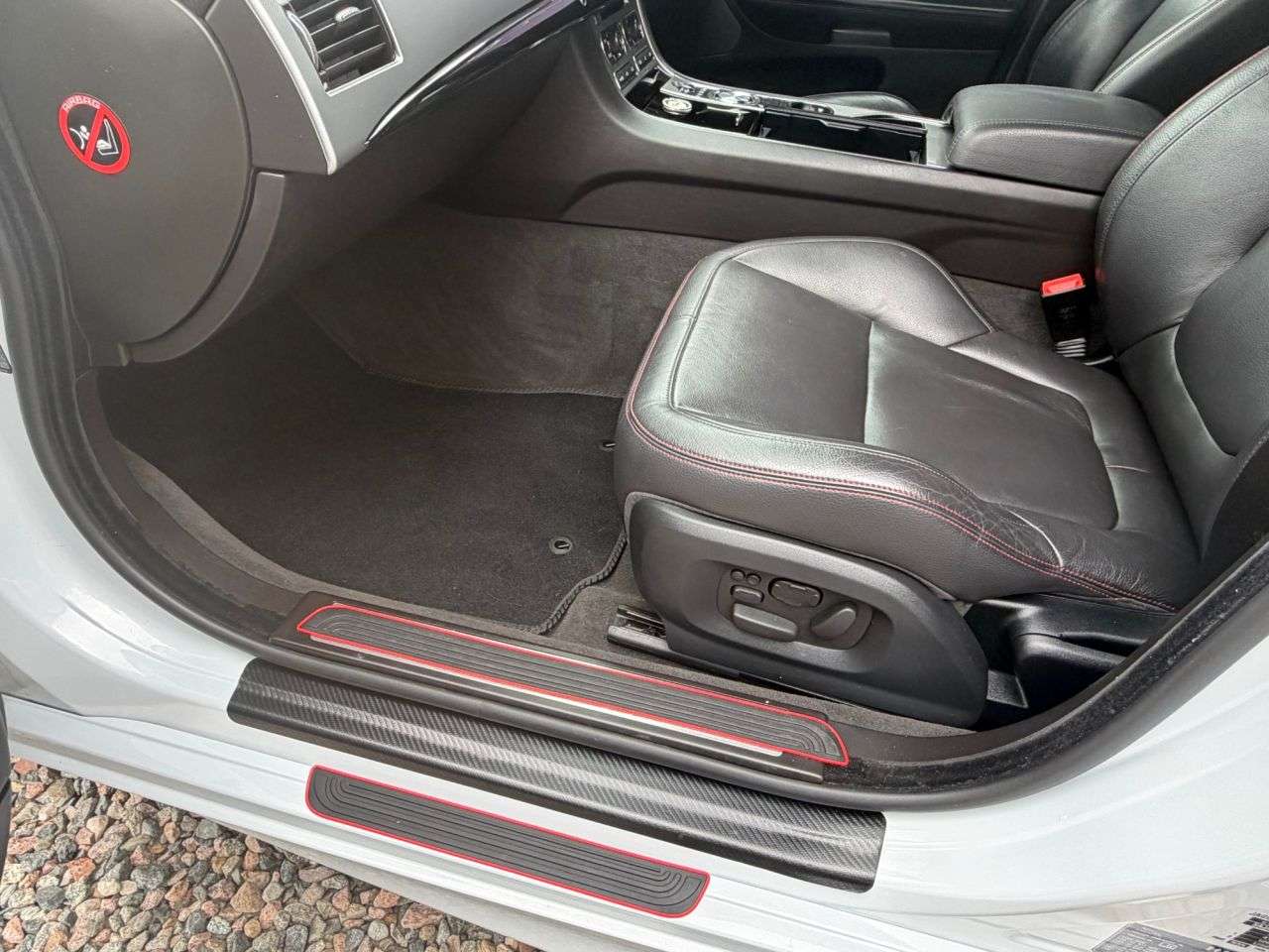 2015 JAGUAR XF 2015 JAGUAR XF