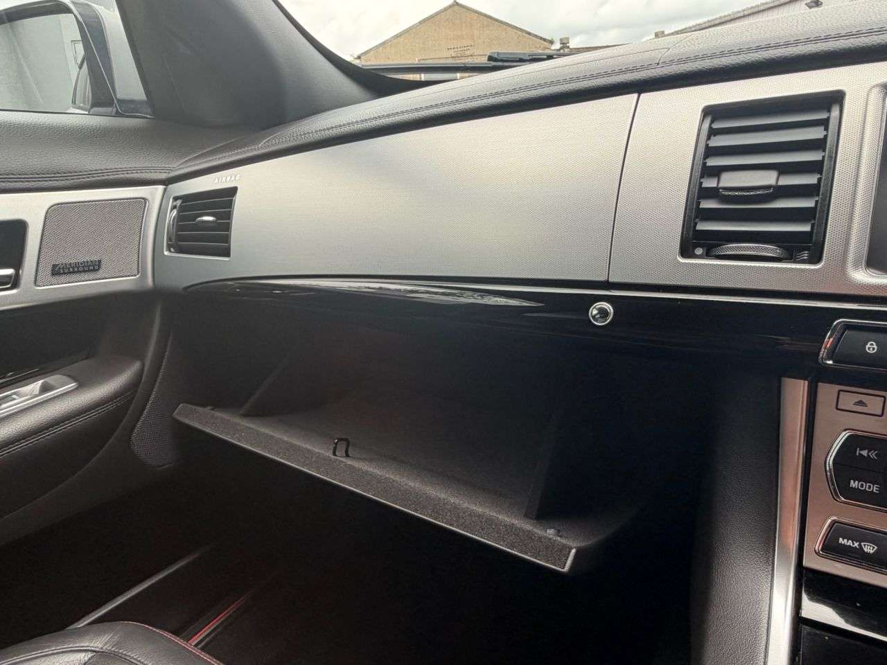 2015 JAGUAR XF 2015 JAGUAR XF