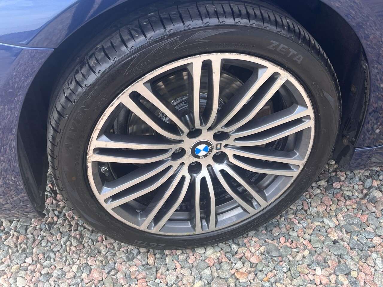 A 2024 BMW 5 SERIES 2.0 520d M Sport Saloon 4dr Diesel Auto xDrive Euro 6 (s/s) (190 ps) A 2024 BMW 5 SERIES 2.0 520d M Sport Saloon 4dr Diesel Auto xDrive Euro 6 (s/s) (190 ps)