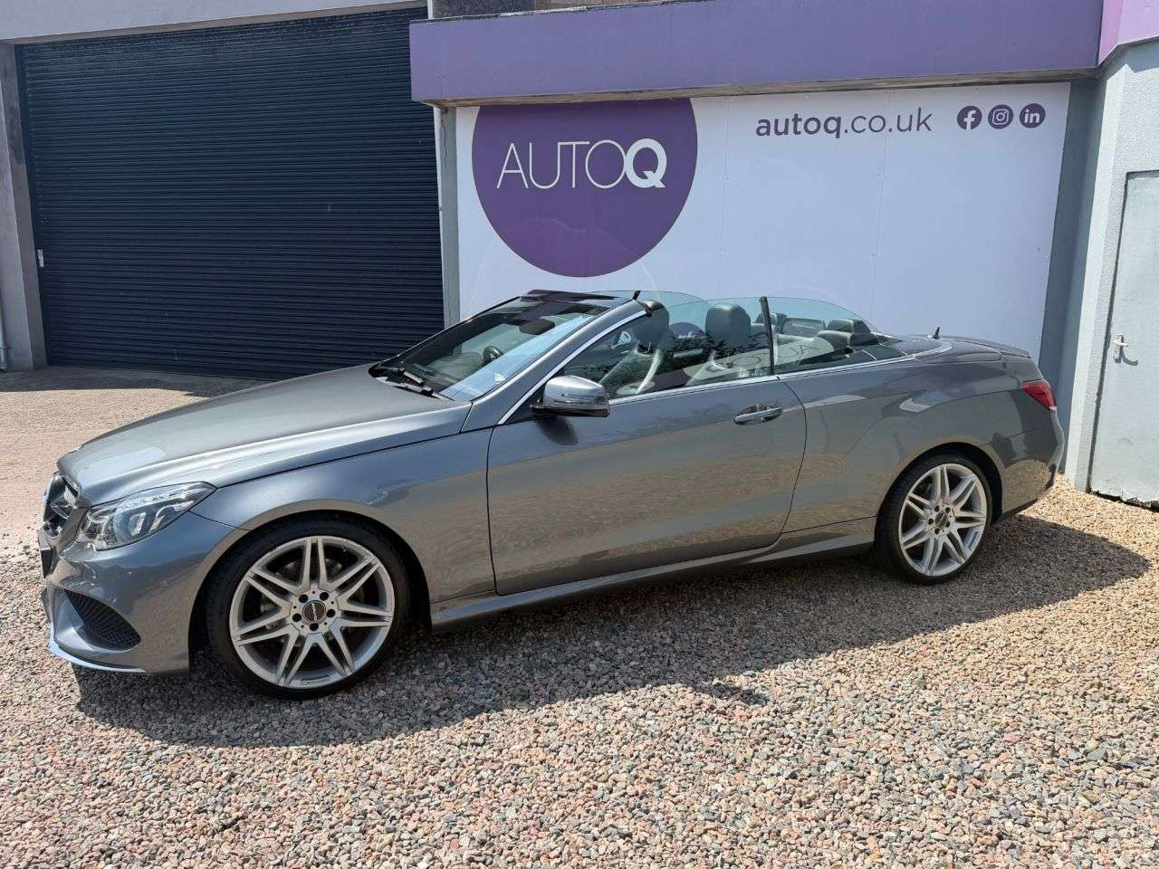A 2016 MERCEDES-BENZ E-CLASS 3.0 E350d V6 AMG Line Edition (Premium) Cabriolet 2dr Diesel G-Tronic+ Euro A 2016 MERCEDES-BENZ E-CLASS 3.0 E350d V6 AMG Line Edition (Premium) Cabriolet 2dr Diesel G-Tronic+ Euro
