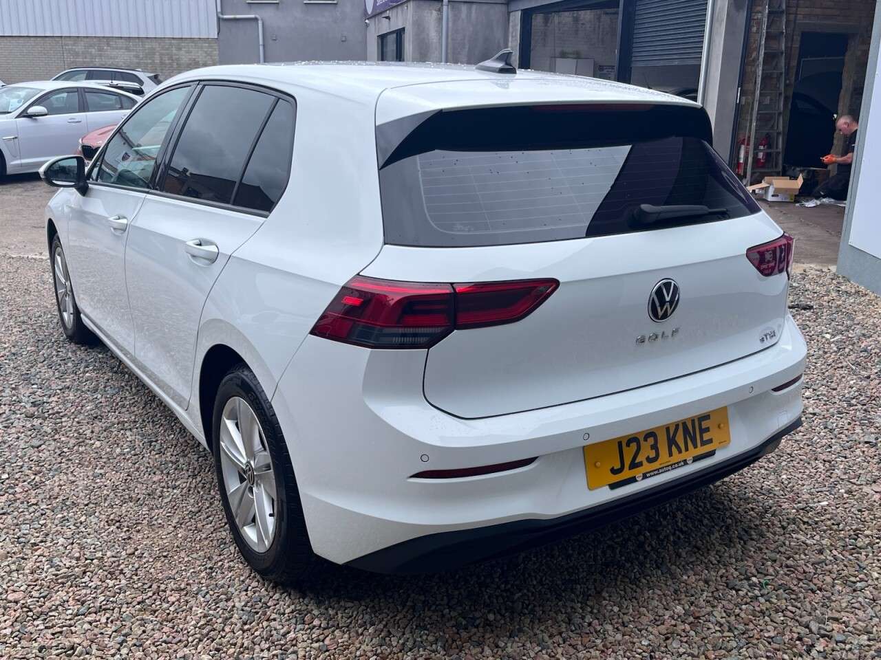 A 2021 VOLKSWAGEN GOLF 1.0 eTSI MHEV Life Hatchback 5dr Petrol Hybrid DSG Euro 6 (s/s) (110 ps) A 2021 VOLKSWAGEN GOLF 1.0 eTSI MHEV Life Hatchback 5dr Petrol Hybrid DSG Euro 6 (s/s) (110 ps)