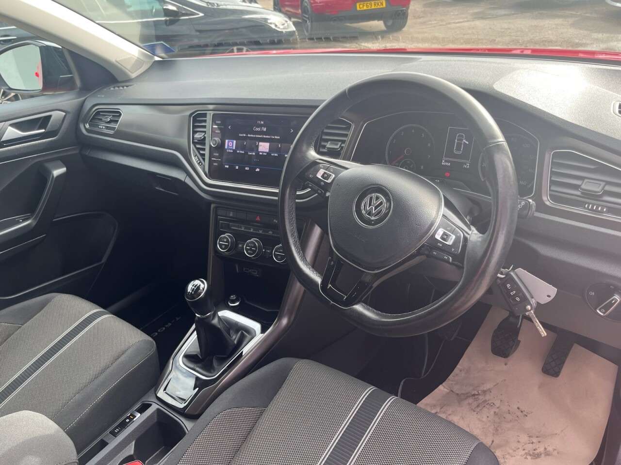 2019 VOLKSWAGEN T-ROC 2019 VOLKSWAGEN T-ROC