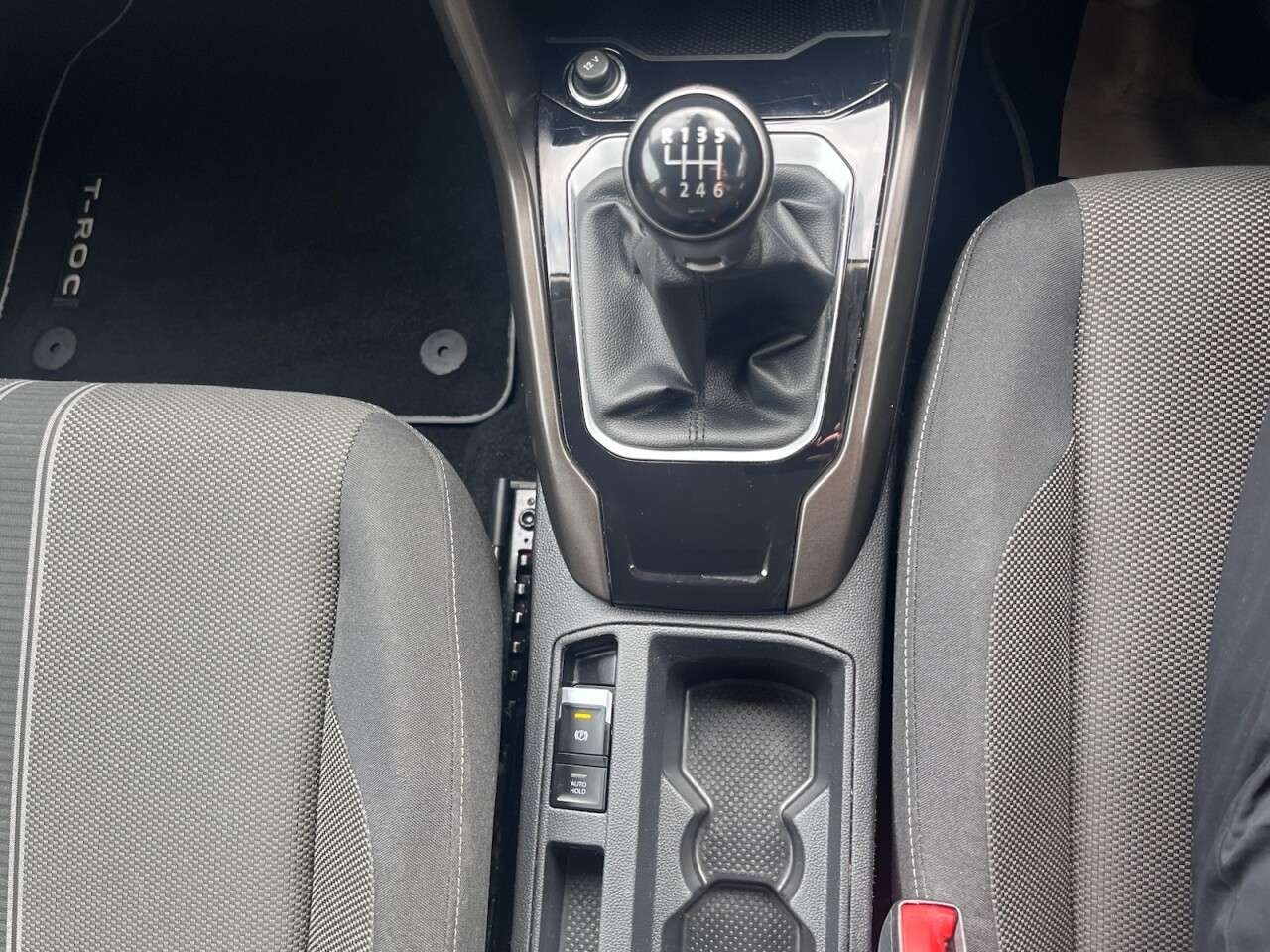 2019 VOLKSWAGEN T-ROC 2019 VOLKSWAGEN T-ROC