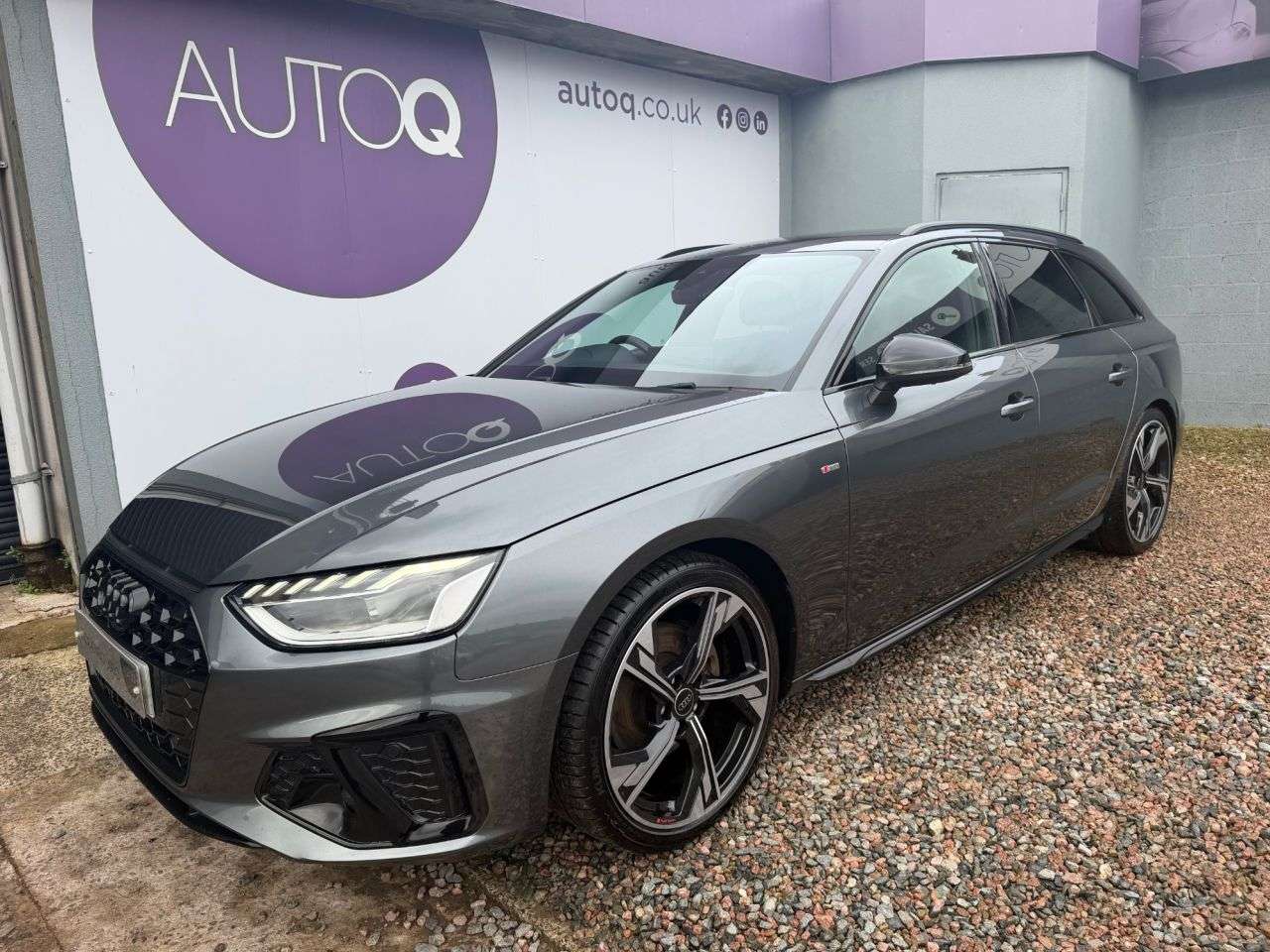 A 2023 AUDI A4 AVANT 2.0 TFSI 35 Black Edition Estate 5dr Petrol S Tronic Euro 6 (s/s) (150 ps) A 2023 AUDI A4 AVANT 2.0 TFSI 35 Black Edition Estate 5dr Petrol S Tronic Euro 6 (s/s) (150 ps)
