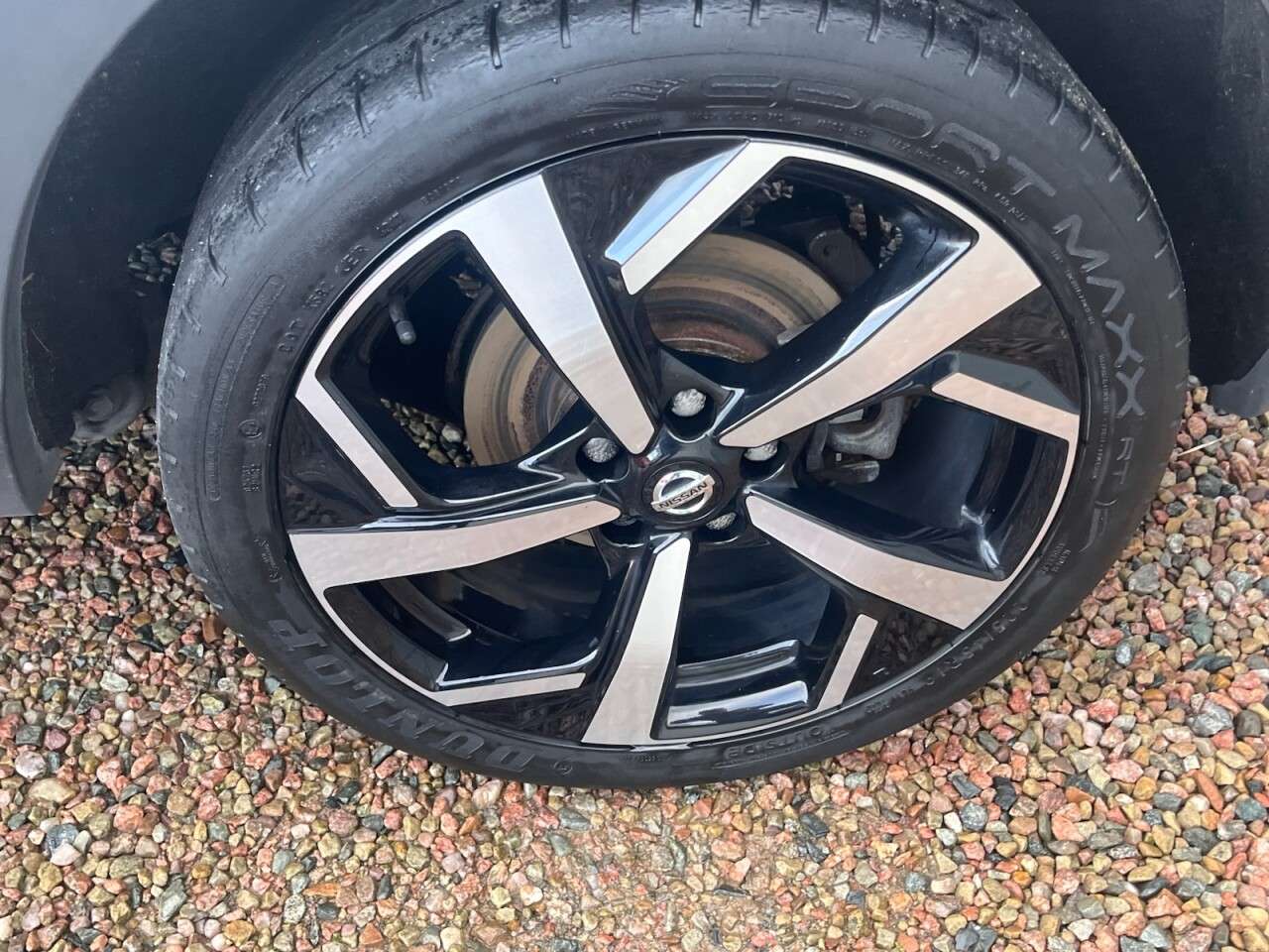 A 2018 NISSAN QASHQAI 1.2 DIG-T N-Connecta SUV 5dr Petrol Manual Euro 6 (s/s) (115 ps) A 2018 NISSAN QASHQAI 1.2 DIG-T N-Connecta SUV 5dr Petrol Manual Euro 6 (s/s) (115 ps)