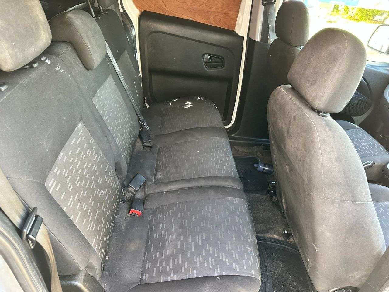 A 2016 VAUXHALL COMBO L2H1 2300 CDTI A 2016 VAUXHALL COMBO L2H1 2300 CDTI