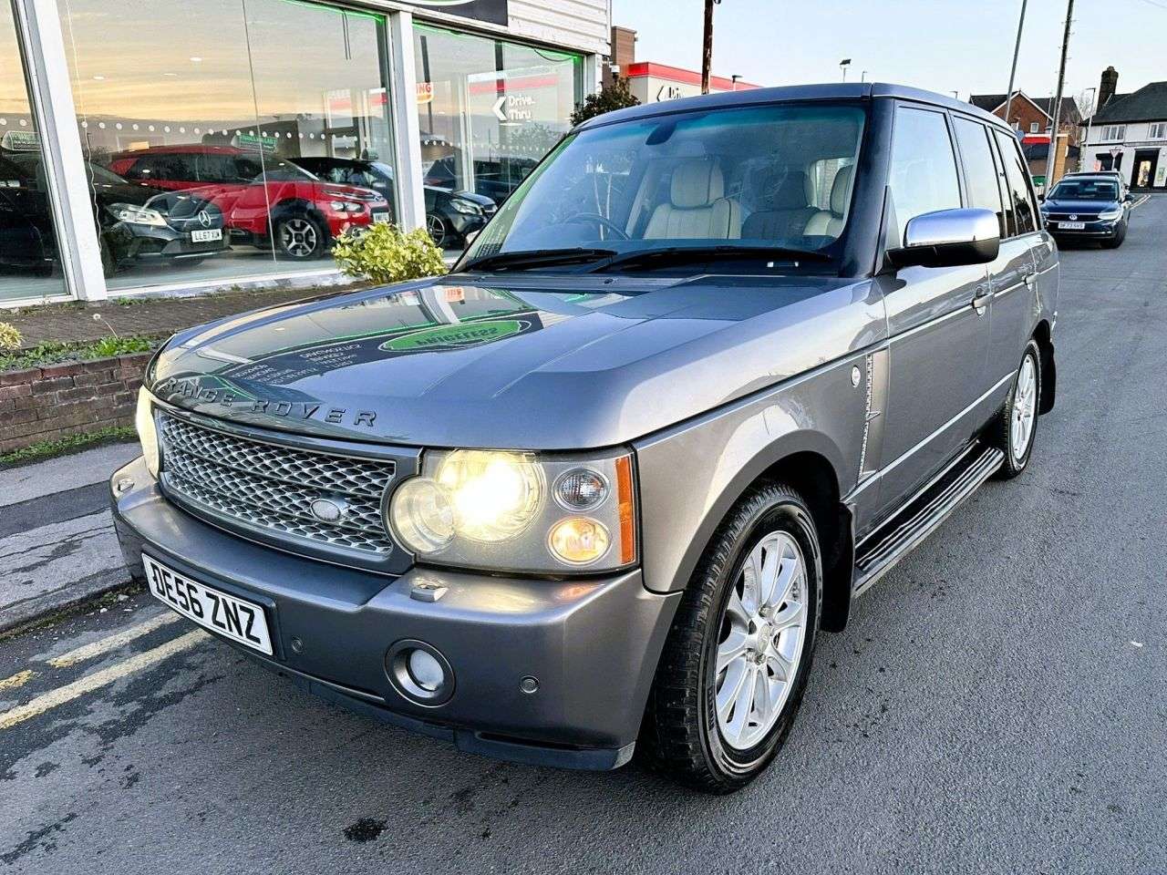 A 2006 LAND ROVER RANGE ROVER 3.6 TDV8 VOGUE 5d 272 BHP A 2006 LAND ROVER RANGE ROVER 3.6 TDV8 VOGUE 5d 272 BHP