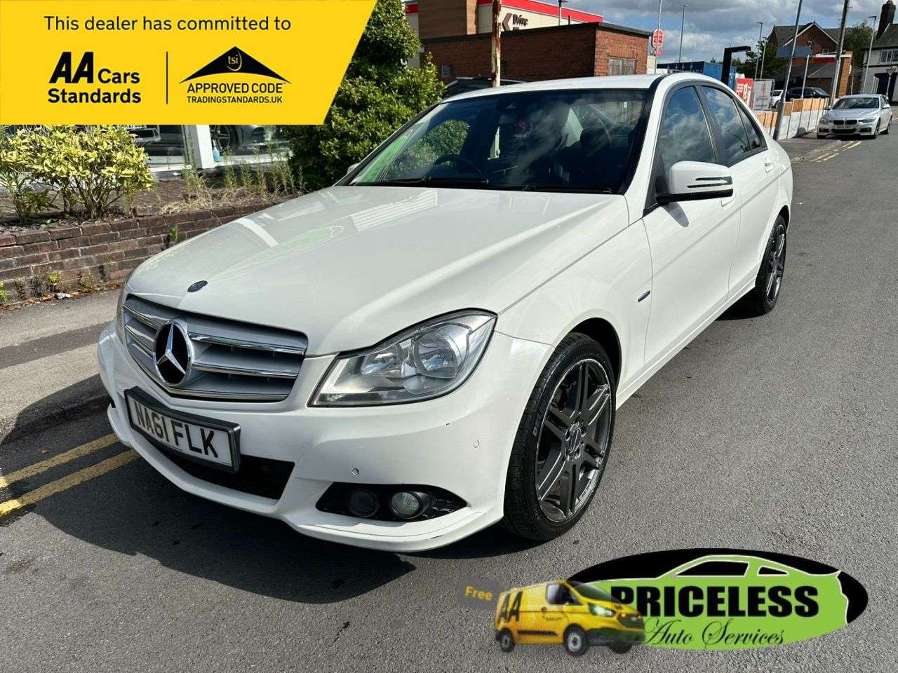 A 2011 MERCEDES-BENZ C-CLASS 2.1 C220 CDI BLUEEFFICIENCY SE EDITION 125 4d 170 BHP A 2011 MERCEDES-BENZ C-CLASS 2.1 C220 CDI BLUEEFFICIENCY SE EDITION 125 4d 170 BHP