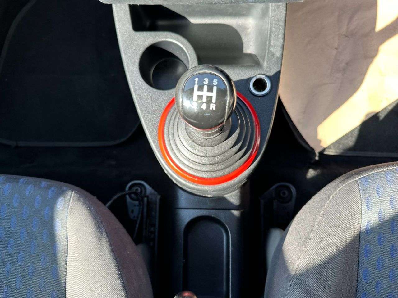 2004 FORD FIESTA 2004 FORD FIESTA