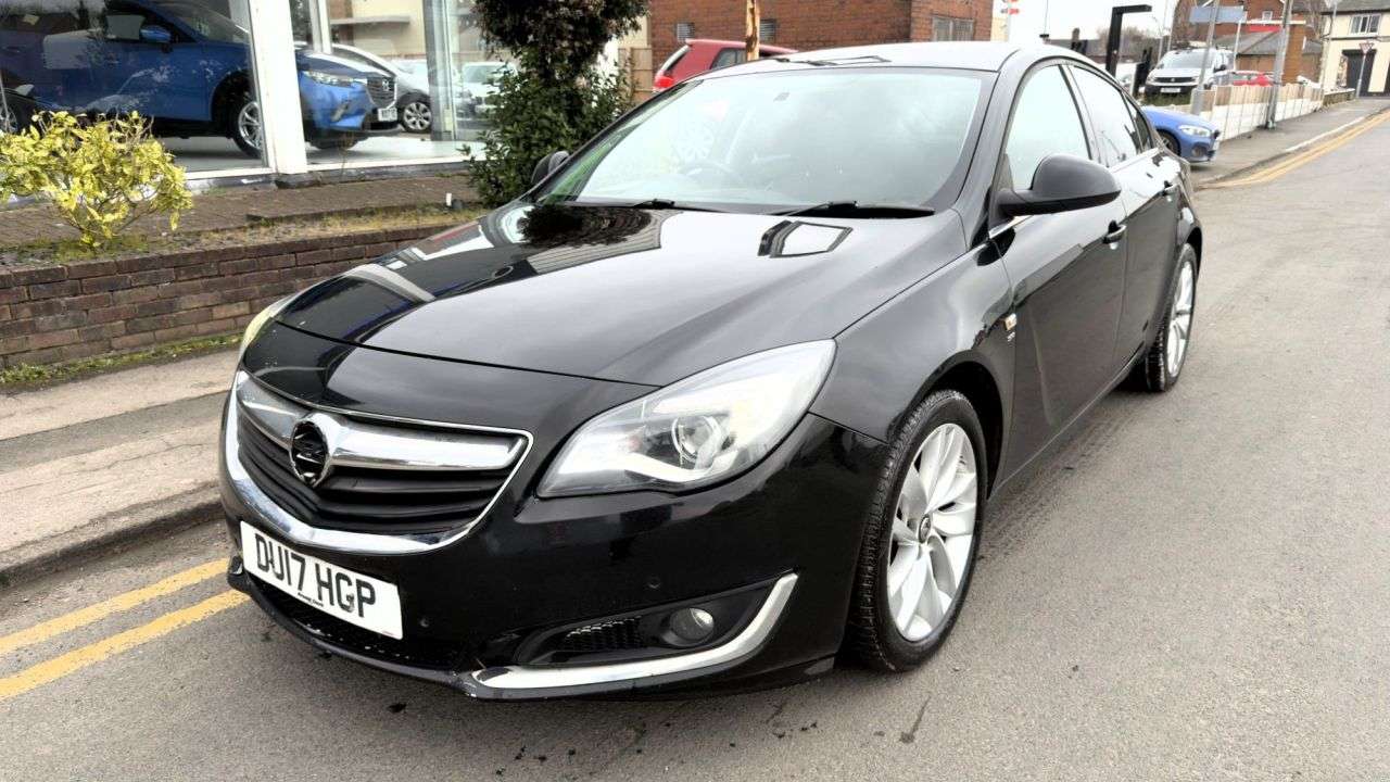 A 2017 VAUXHALL INSIGNIA 2.0 SRI NAV CDTI ECOFLEX S/S 5d 167 BHP A 2017 VAUXHALL INSIGNIA 2.0 SRI NAV CDTI ECOFLEX S/S 5d 167 BHP