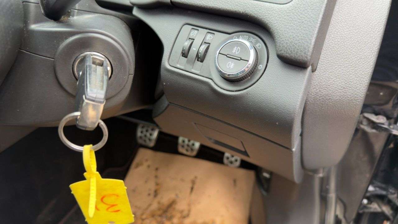 2017 VAUXHALL INSIGNIA 2017 VAUXHALL INSIGNIA