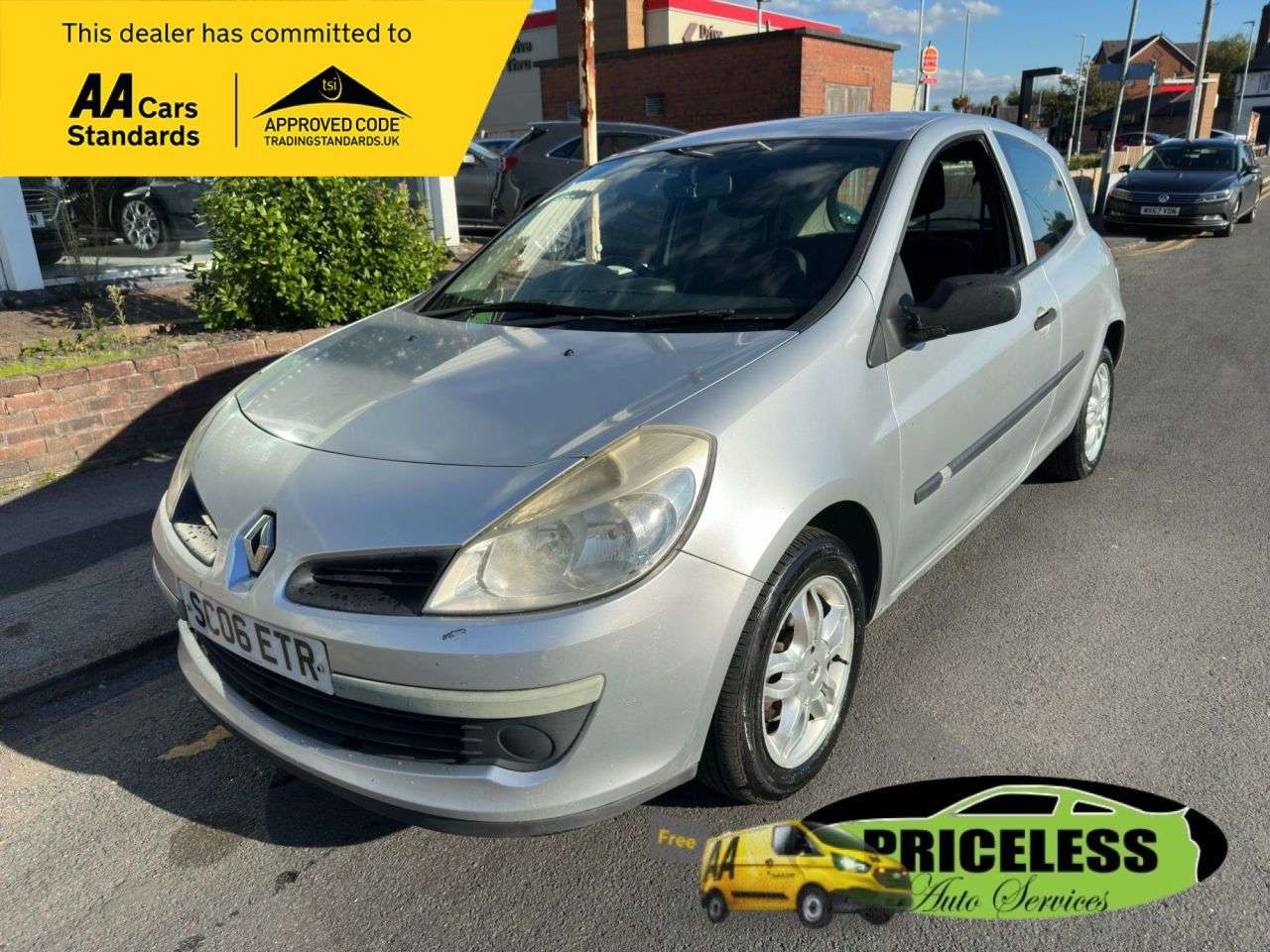 A 2006 RENAULT CLIO 1.2 16v Extreme Hatchback 3dr Petrol Manual (139 g/km, 75 bhp) A 2006 RENAULT CLIO 1.2 16v Extreme Hatchback 3dr Petrol Manual (139 g/km, 75 bhp)