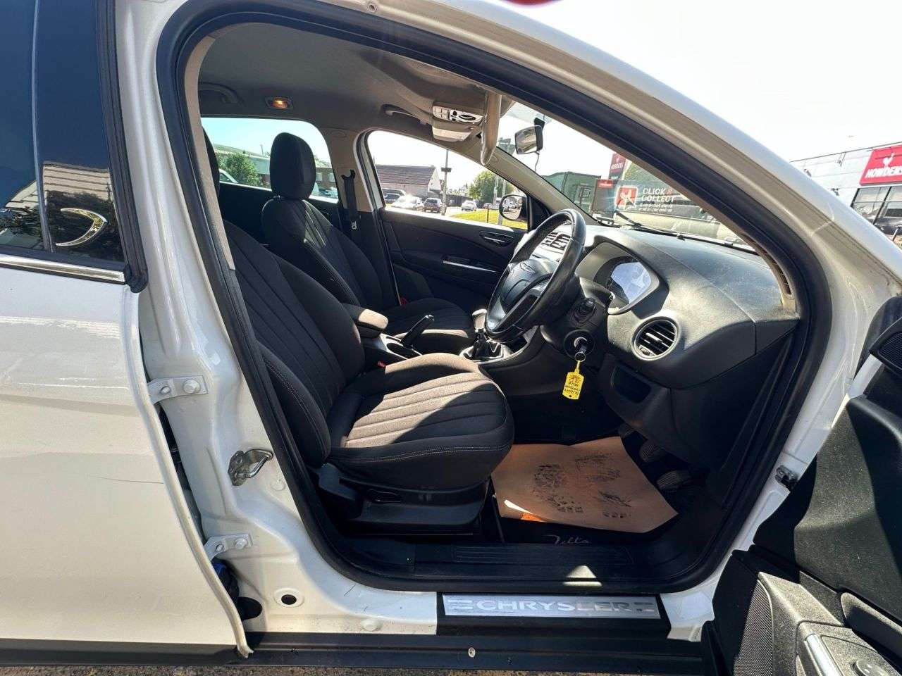 2012 CHRYSLER DELTA 2012 CHRYSLER DELTA