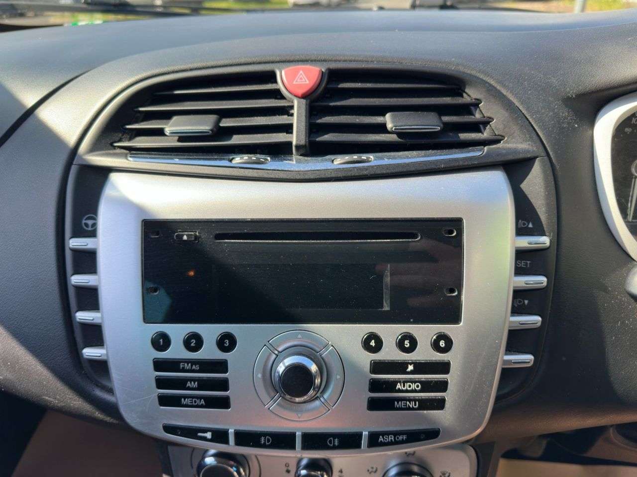 2012 CHRYSLER DELTA 2012 CHRYSLER DELTA