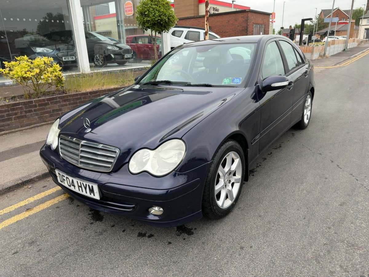 Check out this Mercedes-benz C-class 2004 Diesel Automatic