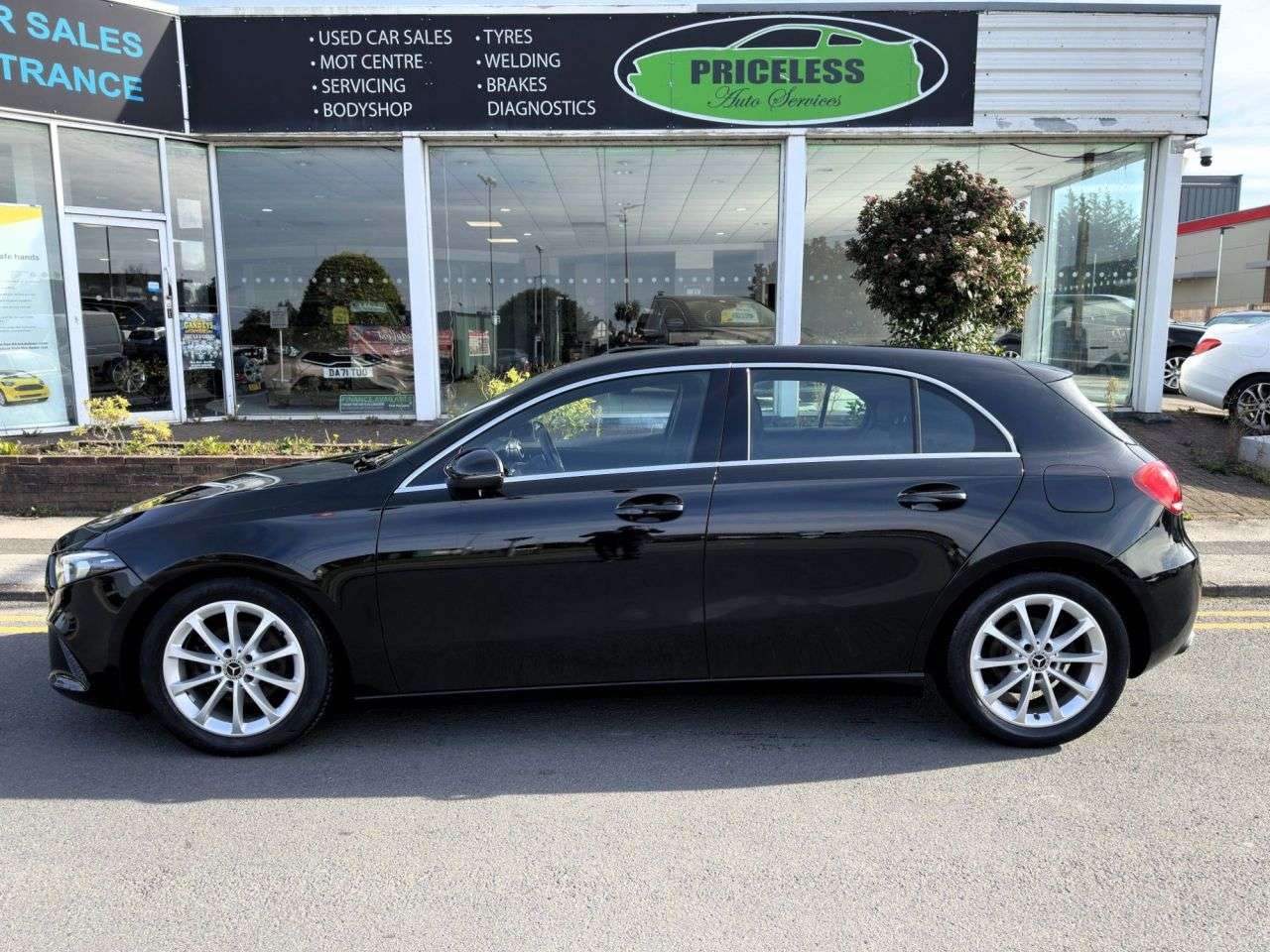 A 2019 MERCEDES-BENZ A-CLASS Automatic 1.5 A180d Sport Hatchback 5dr Diesel 7G-DCT Euro 6 (s/s) (116 ps) A 2019 MERCEDES-BENZ A-CLASS Automatic 1.5 A180d Sport Hatchback 5dr Diesel 7G-DCT Euro 6 (s/s) (116 ps)