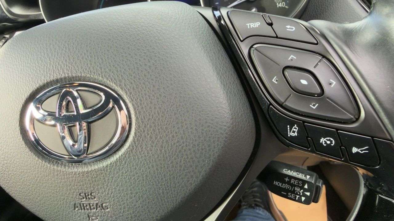 2018 TOYOTA C-HR 2018 TOYOTA C-HR